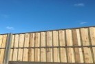 Silver Ridgelap-and-cap-timber-fencing-3.jpg; ?>